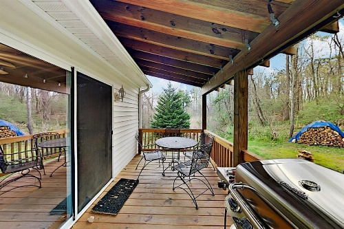 Secluded Escape Near Downtown & Biltmore Fun home image 29